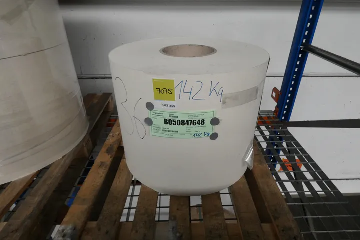 Konvolut Material, Hitzeschild-Isolierlage Umfang: Palette mit Inhalt